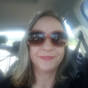 Meet your Posher, Robyn